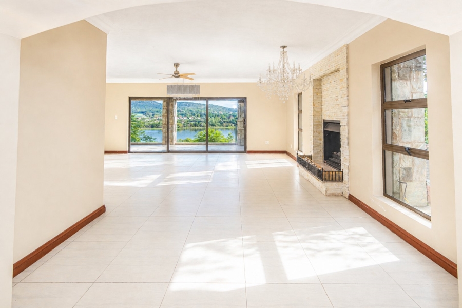 3 Bedroom Property for Sale in Birdwood Estate North West